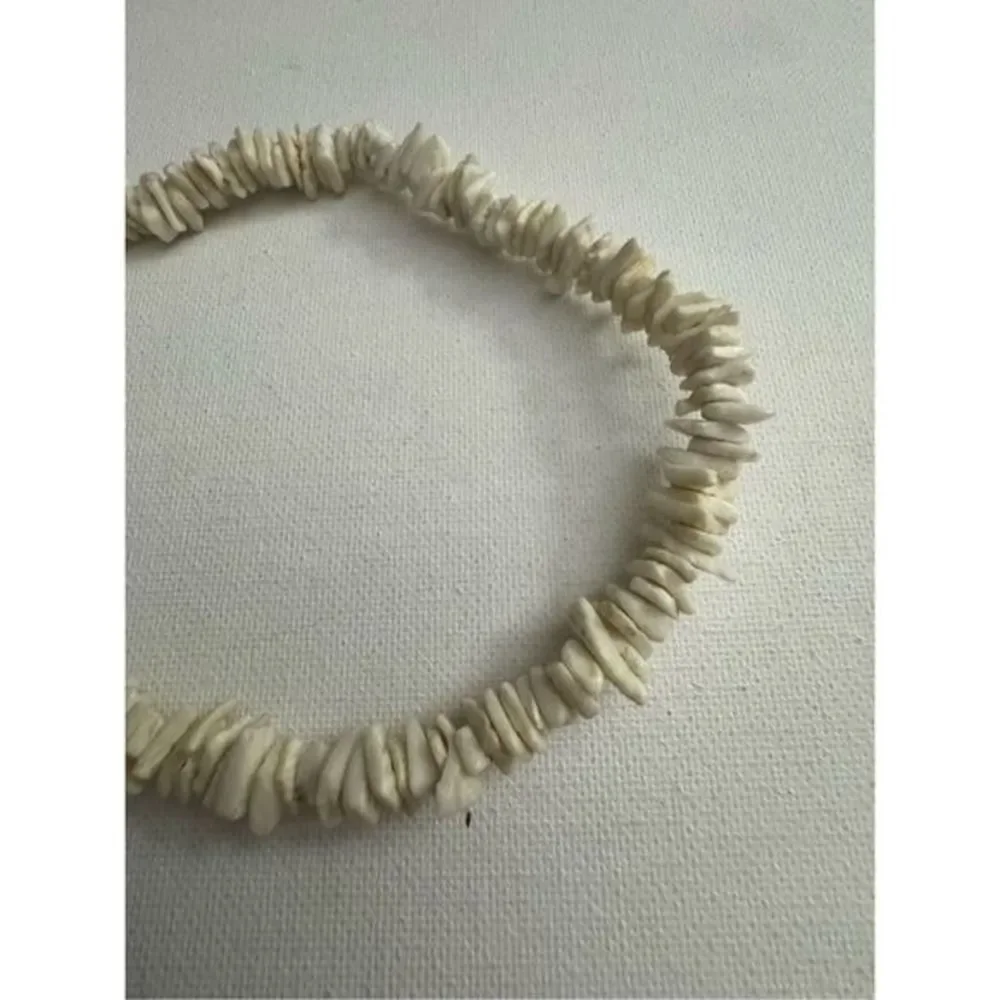 Vintage Y2K Womens White Pebbled Stone Collar Choker Necklace Surfer Beachy 90's
